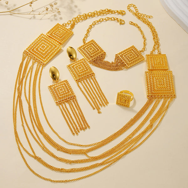 5pcs 18K Gold Tassel Set